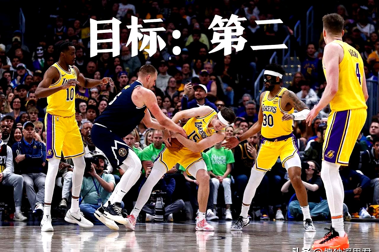 关于湖人碾压凯尔特人，费沃斯一己之力扛起全队的信息