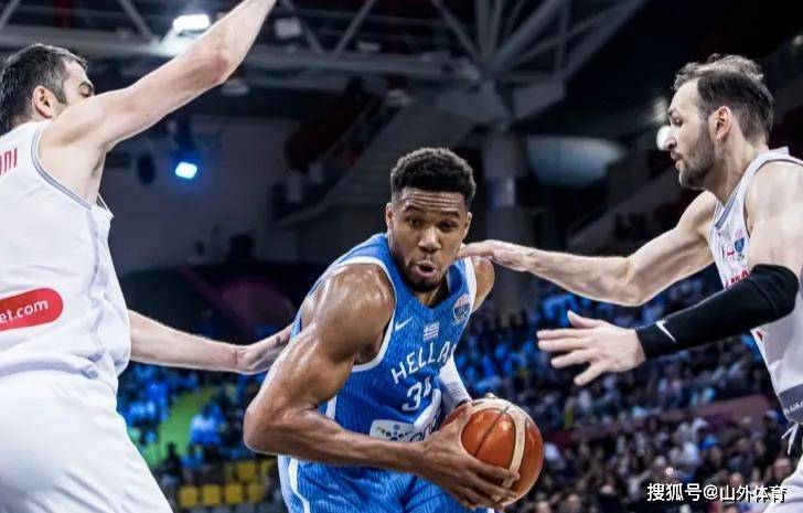 希腊男篮轻取美国男篮，莫兰特一己之力扛起全队