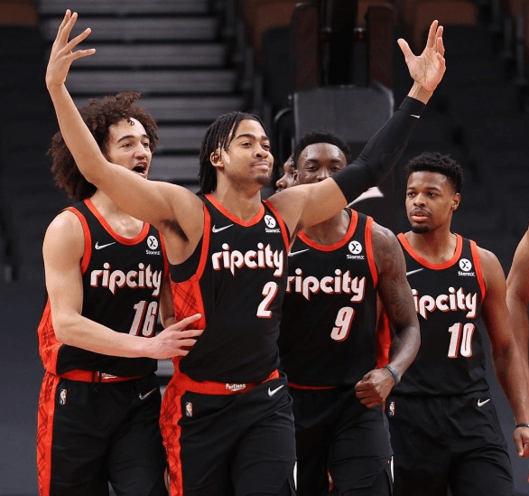 关于菲律宾男篮鏖战澳大利亚男篮，麦科勒姆绝境逆转的信息