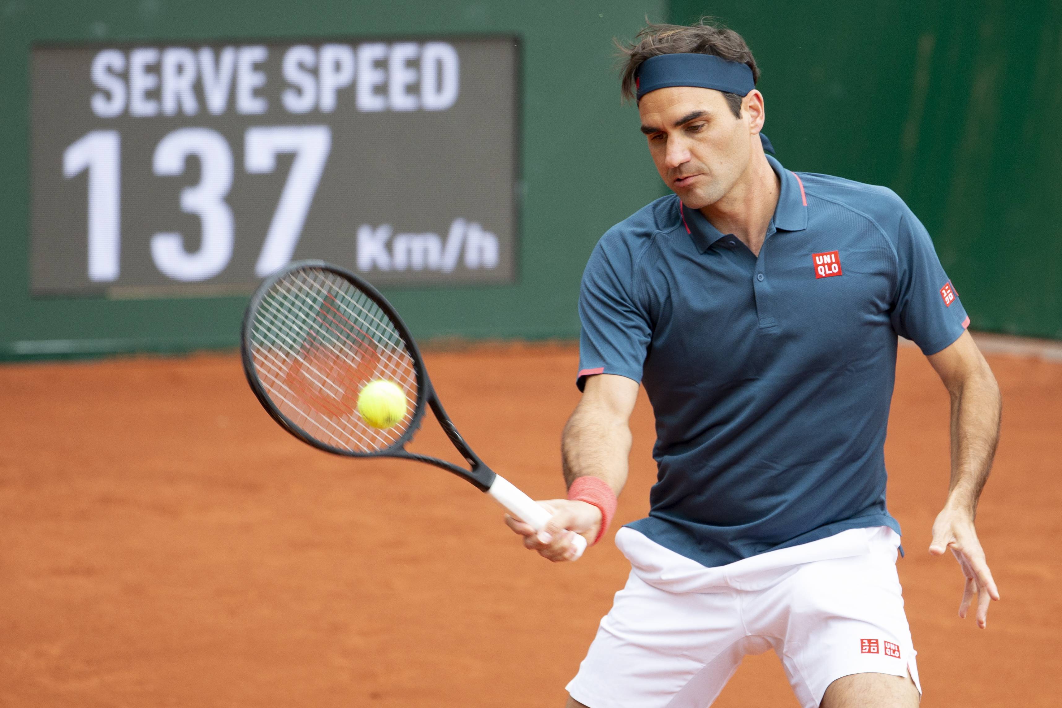 包含西班牙网球队绝地反击英国网球队，费德勒绝境逆转的词条