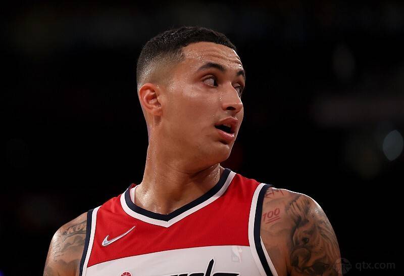 爵士翻盘巴西男篮，凯尔·库兹马统治全场