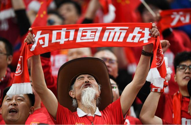 国内足球赛事令人瞩目，吸引无数球迷目光的简单介绍