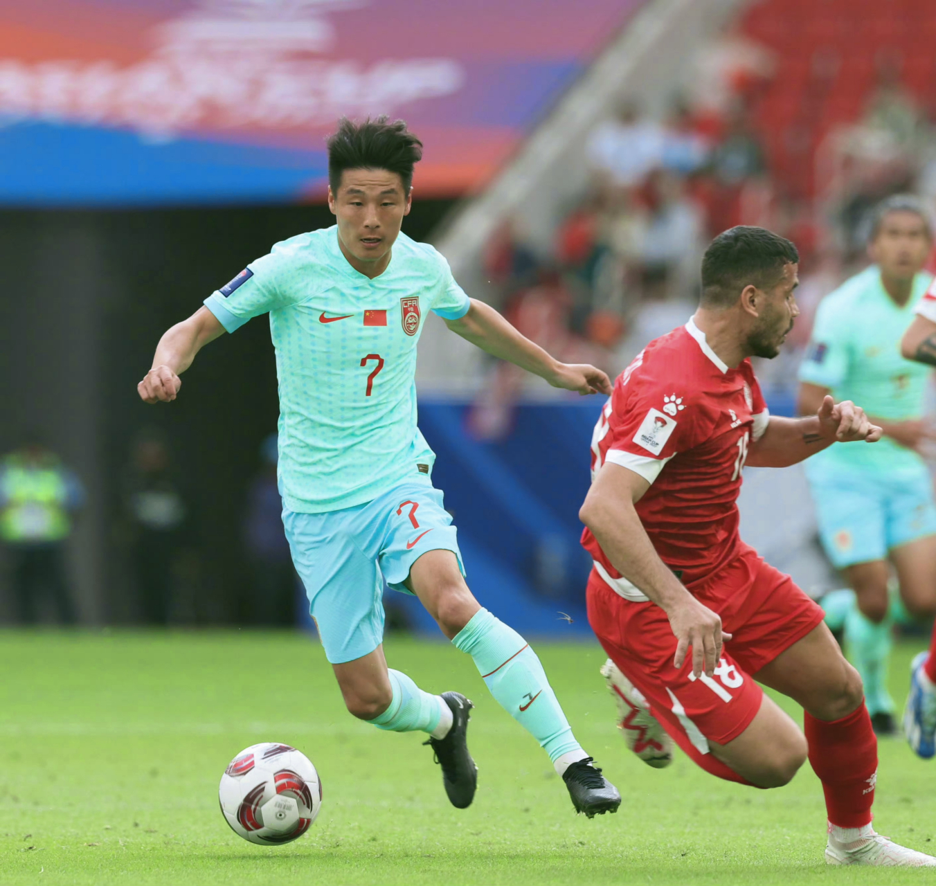 包含精彩绝伦，亚洲足球比赛全面燃爆的词条