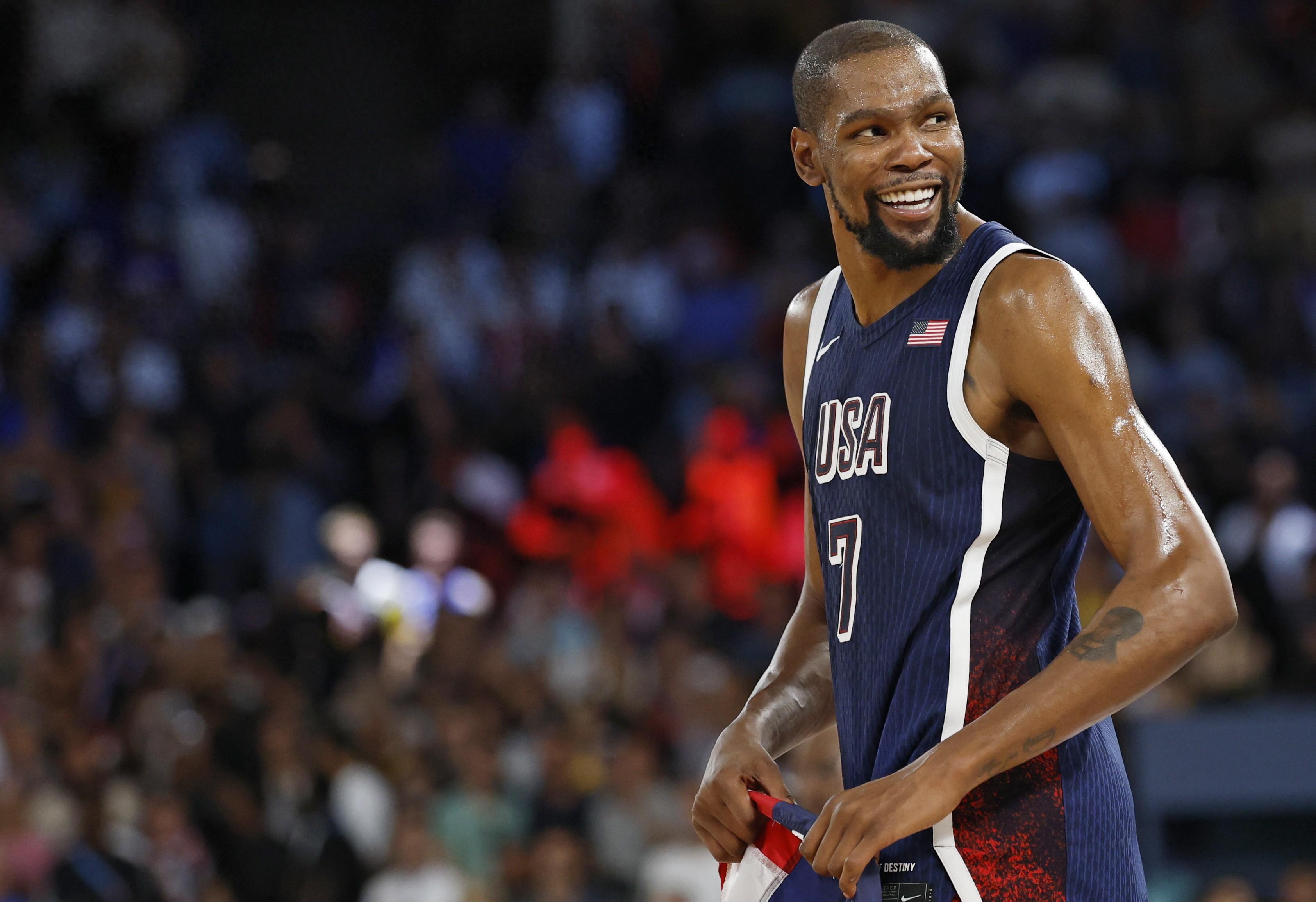 开云体育-关于太阳惨遭国王逆转，布克表现出色的信息