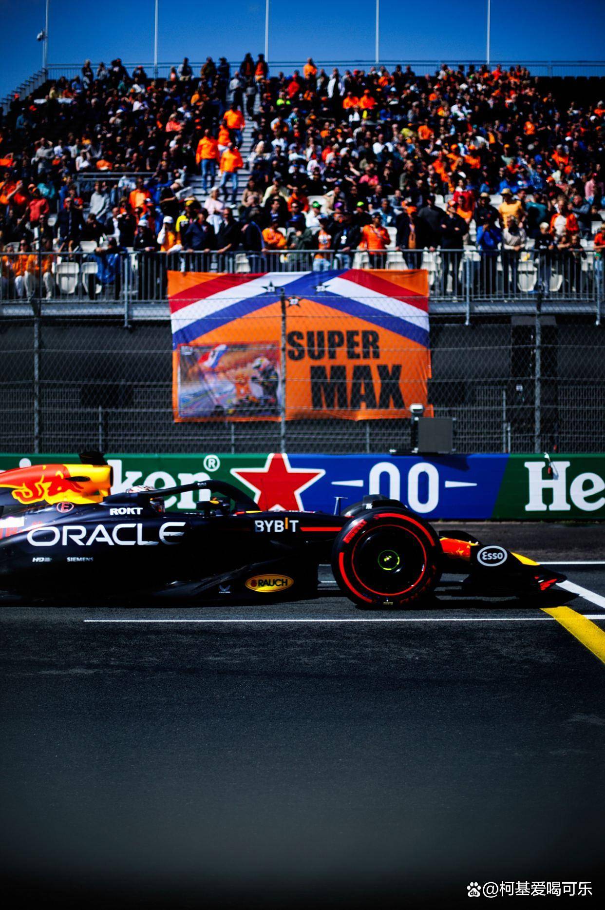 开云APP-关于梅赛德斯完胜红牛二队，佩雷兹刷新纪录的信息