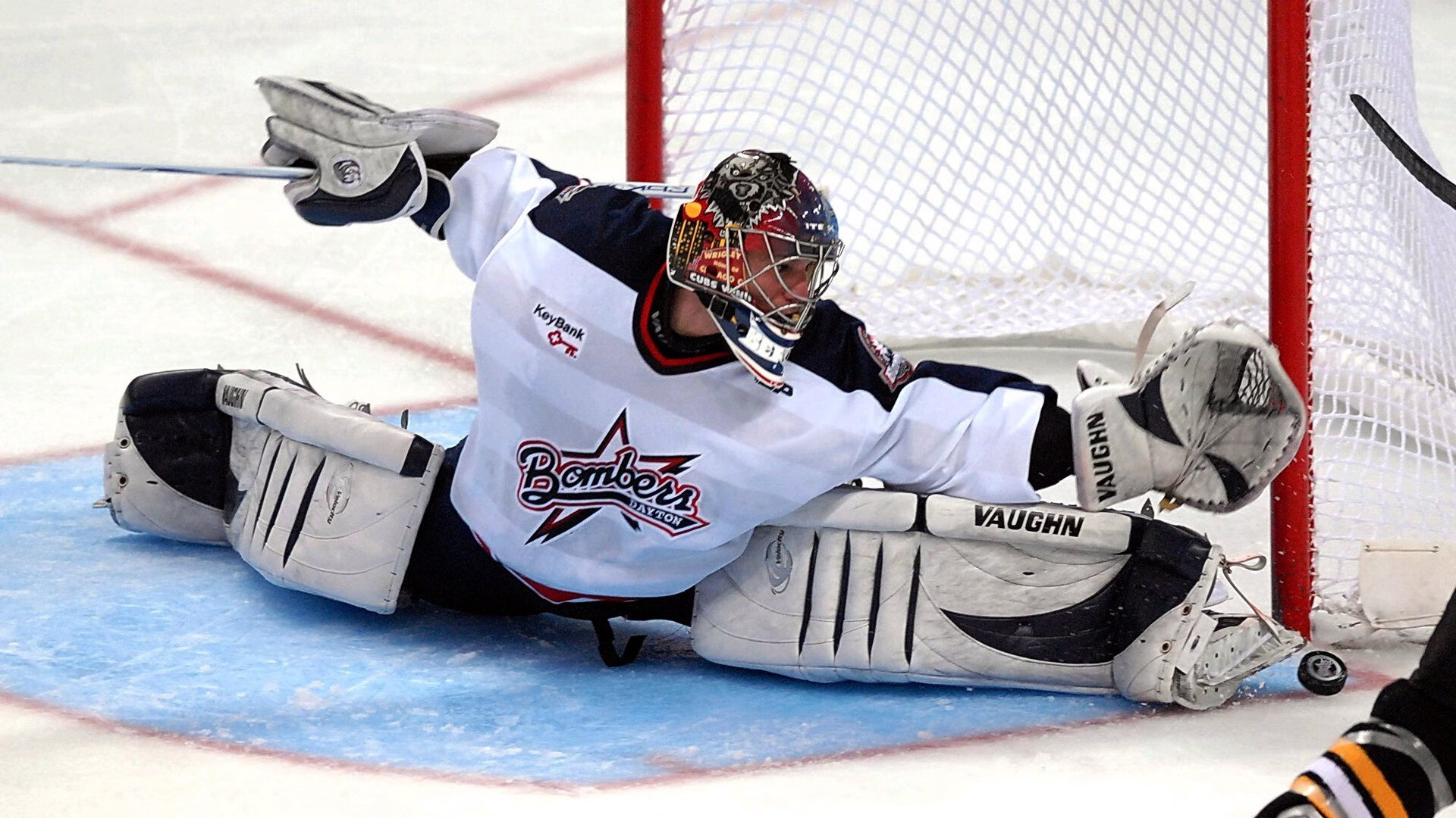 浙江队血拼雄鹿，克莱在年度焦点之战接管比赛