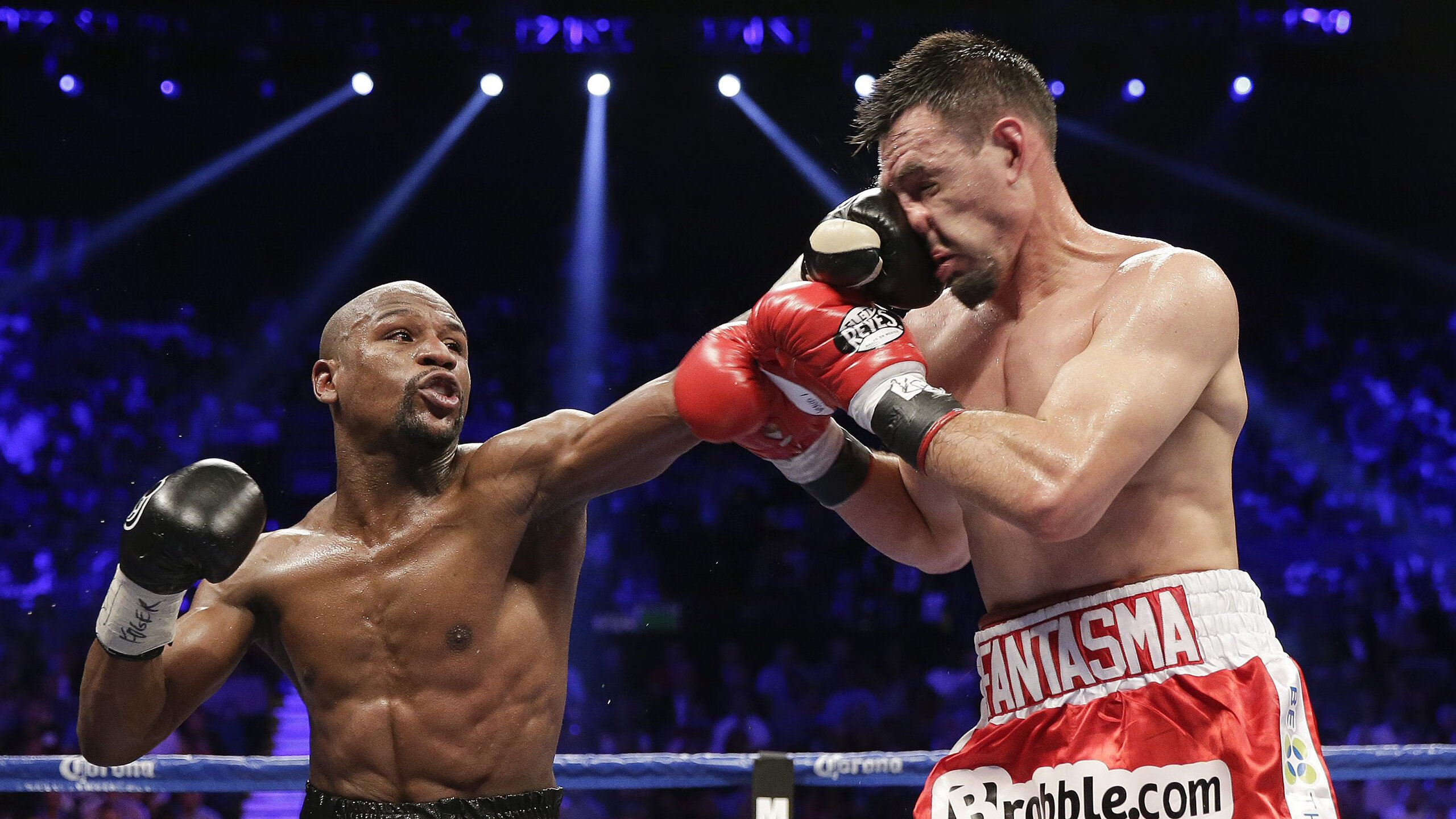 绿茵双城记，当罗马鏖战多特蒙德，弗拉霍维奇已在西甲德比封神