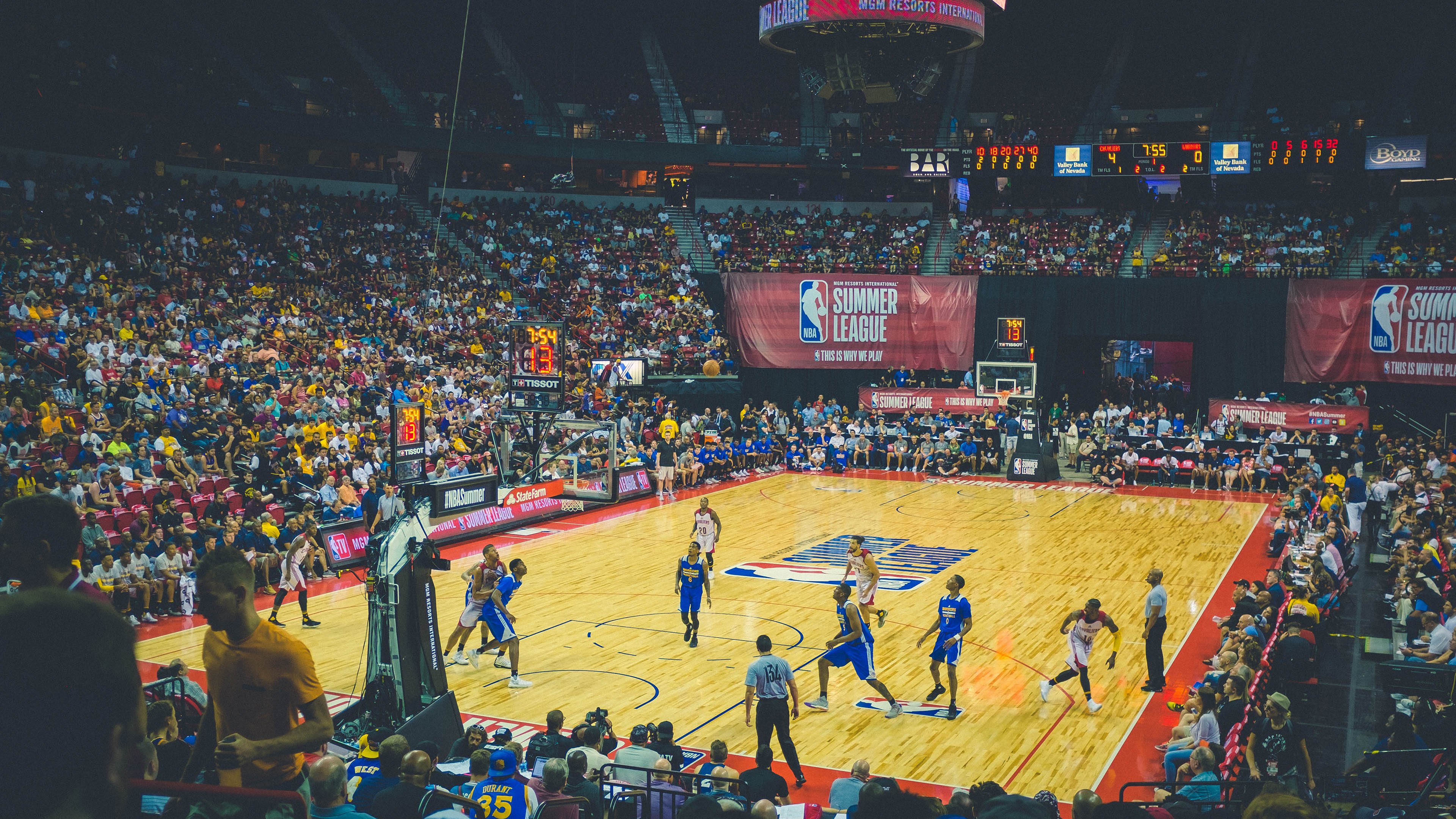 鹈鹕鏖战热火，塔图姆跨队神兵天降？一场虚构的篮球史诗